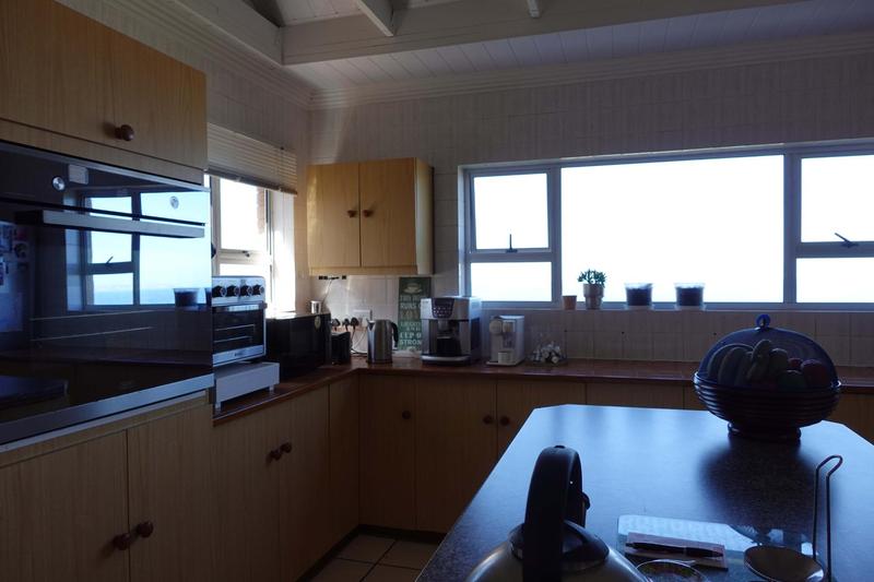 6 Bedroom Property for Sale in Outeniqua Strand Western Cape